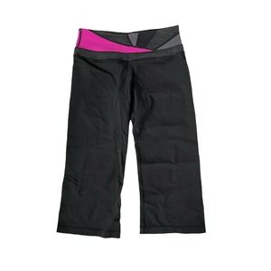 LULULEMON Reversible Cropped Leggings Elastic Waist Black Pink Women's Size 6